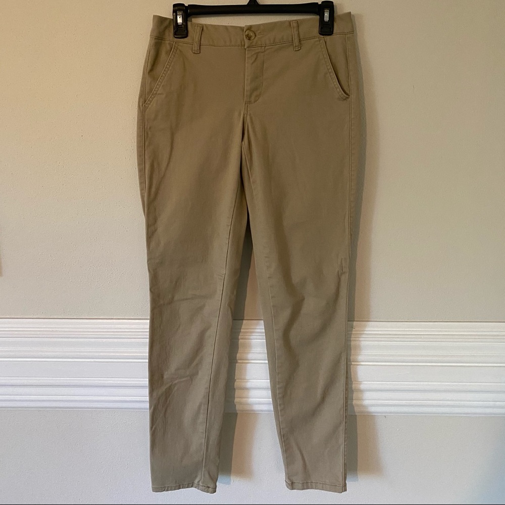 NWOT Aeropostale Khaki Pants (4REG)